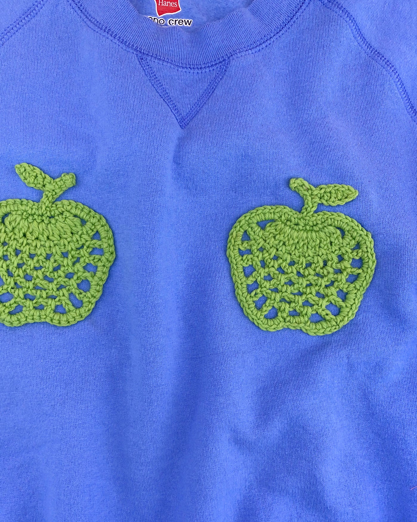 green apples recycled appliqué sweatshirt, extra large