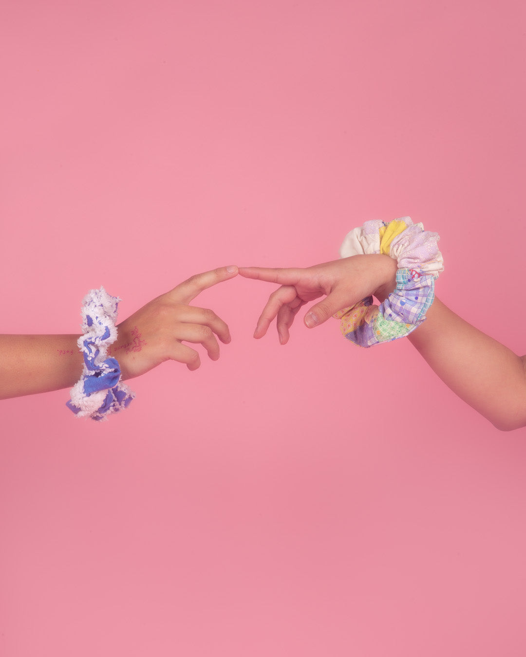 supply scrunchie